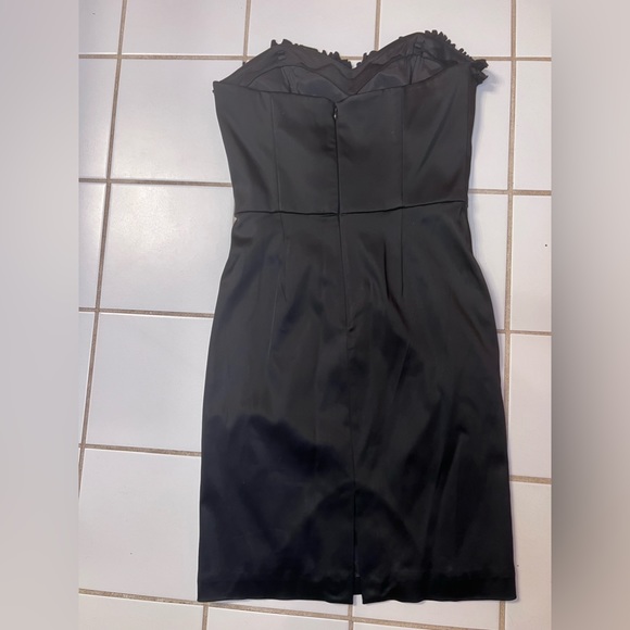 NWOT WHITE HOUSE BLACK MARKET  STRAPLESS MINI BLACK PARTY COCKTAIL DRESS SIZE 6 - Picture 3 of 5
